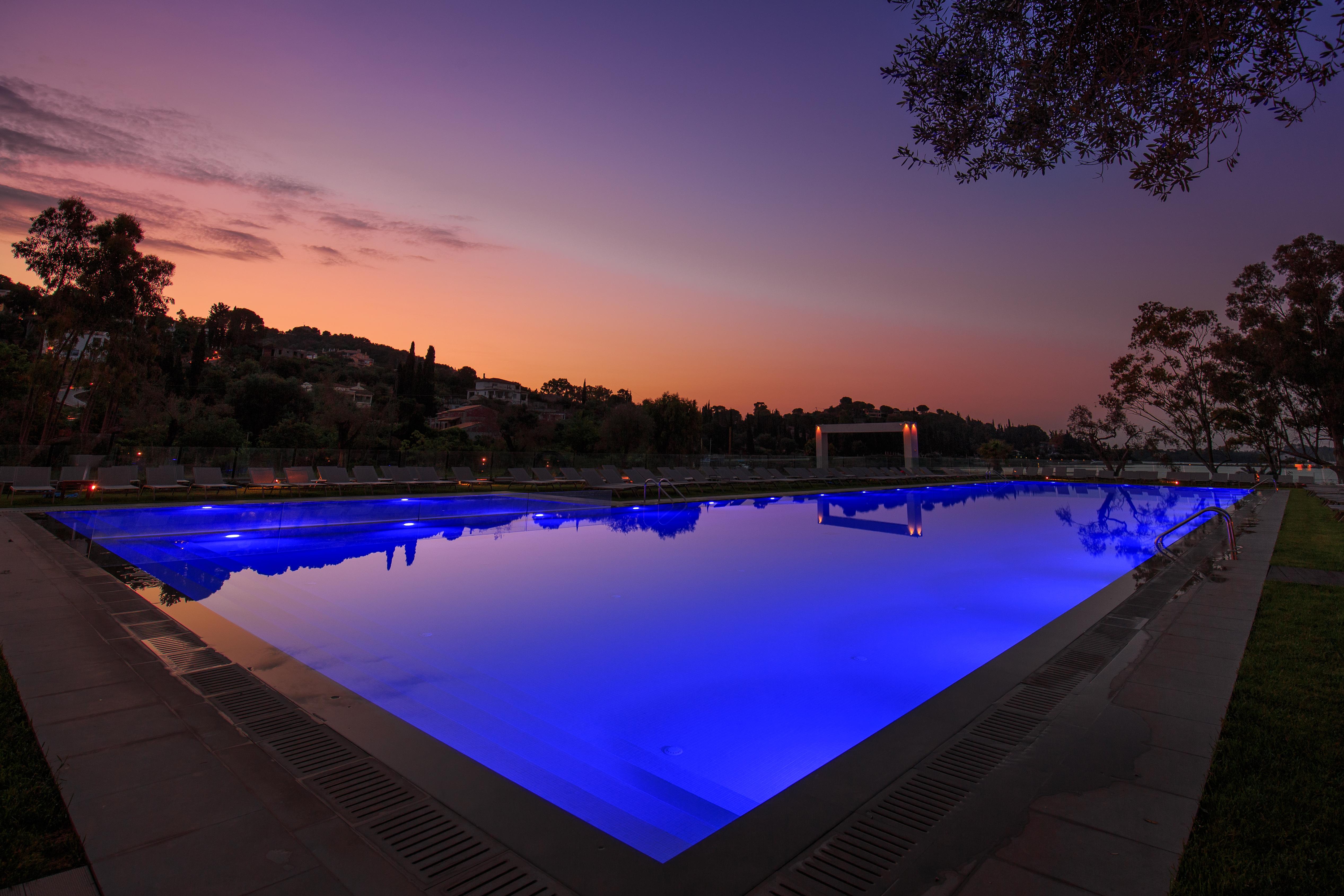 Rodostamo Hotel & Spa- Adults Friendly Kommeno  Exterior photo The pool at night