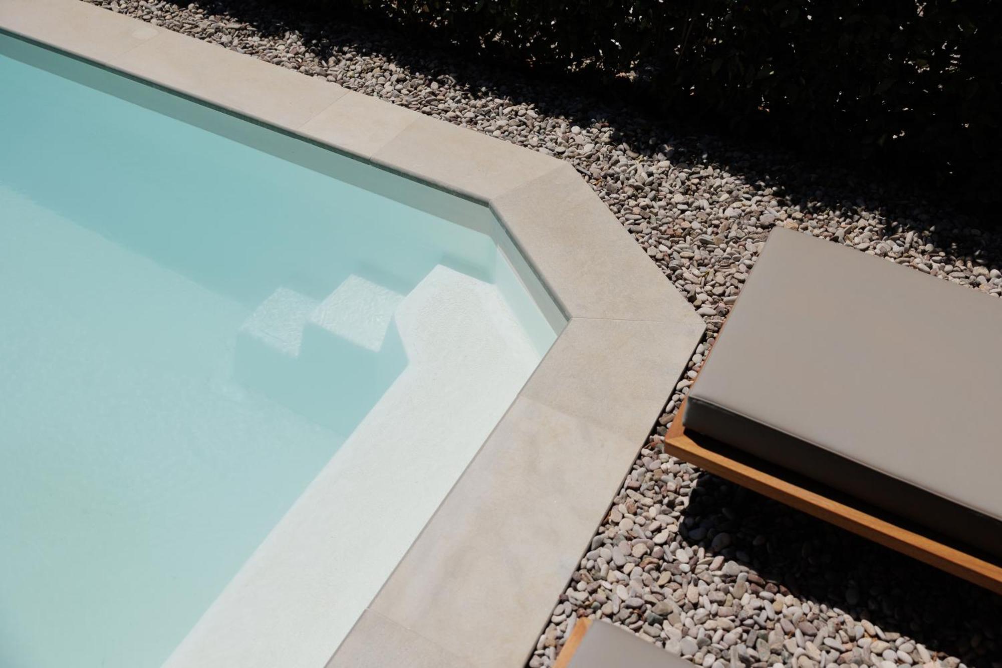 Rodostamo Hotel & Spa- Adults Friendly Kommeno  Exterior photo A pool with a concrete liner