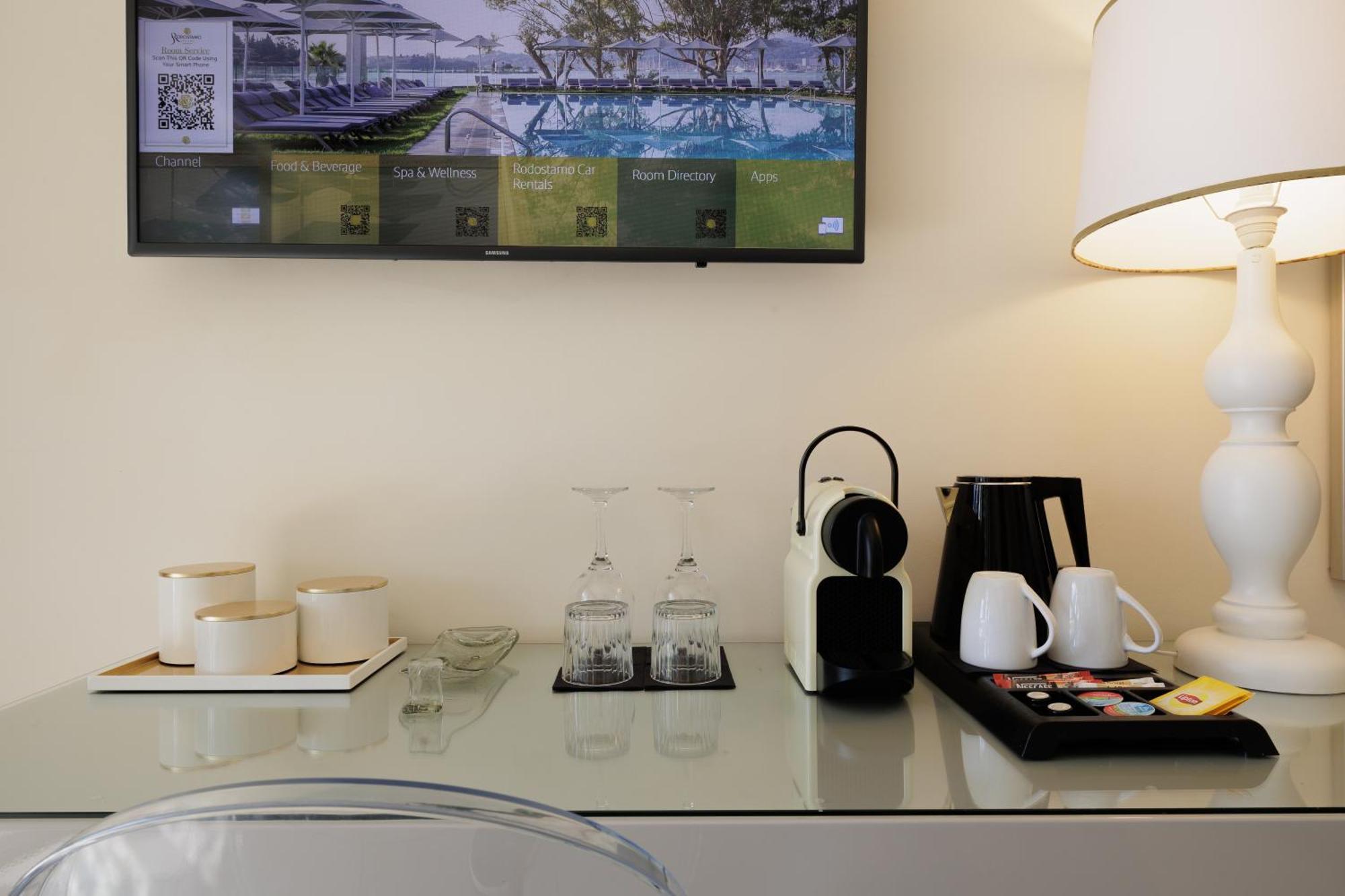 Rodostamo Hotel & Spa- Adults Friendly Kommeno  Exterior photo A Nespresso machine in a hotel room