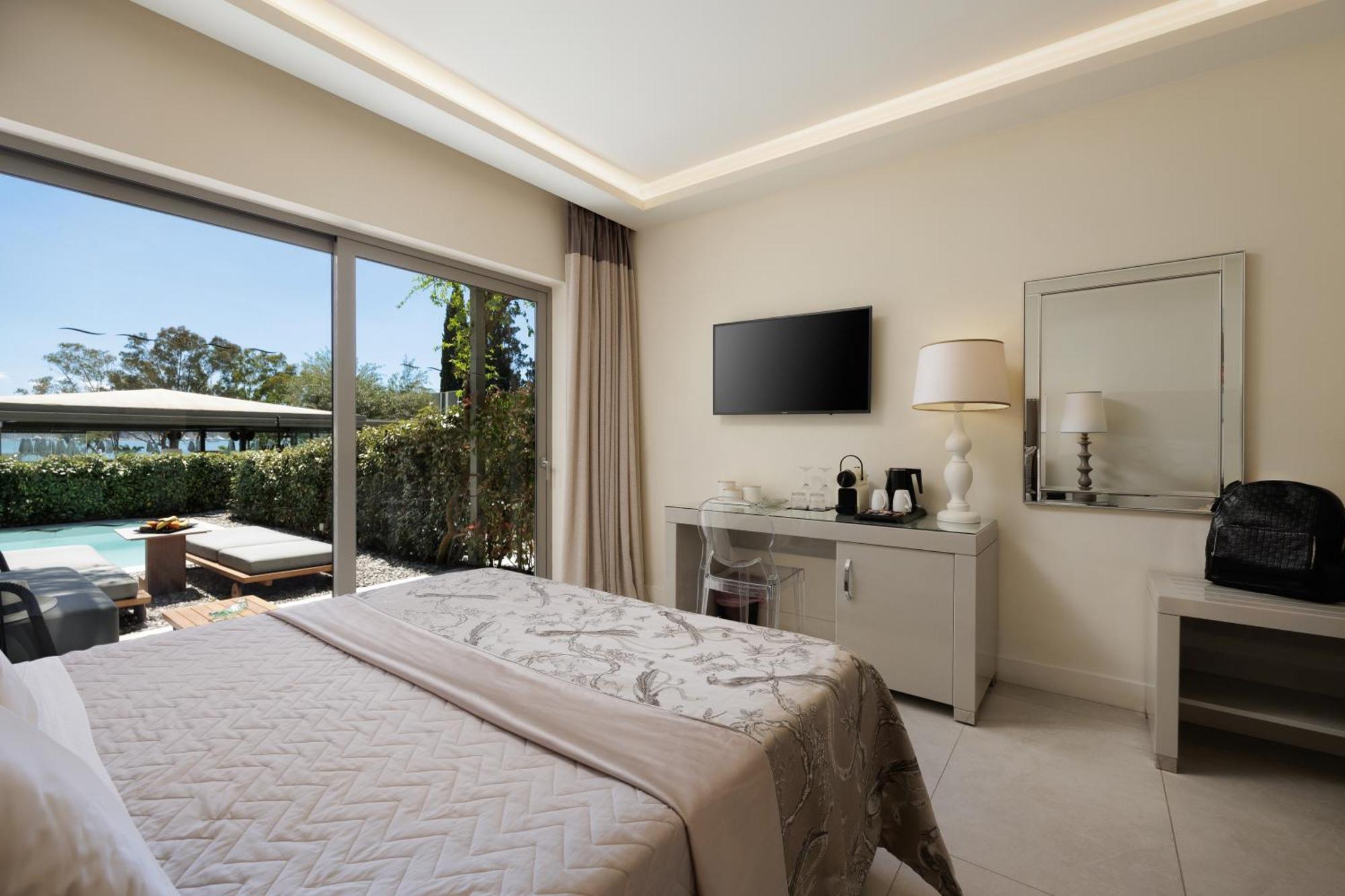 Rodostamo Hotel & Spa- Adults Friendly Kommeno  Exterior photo Deluxe Room with Private Pool